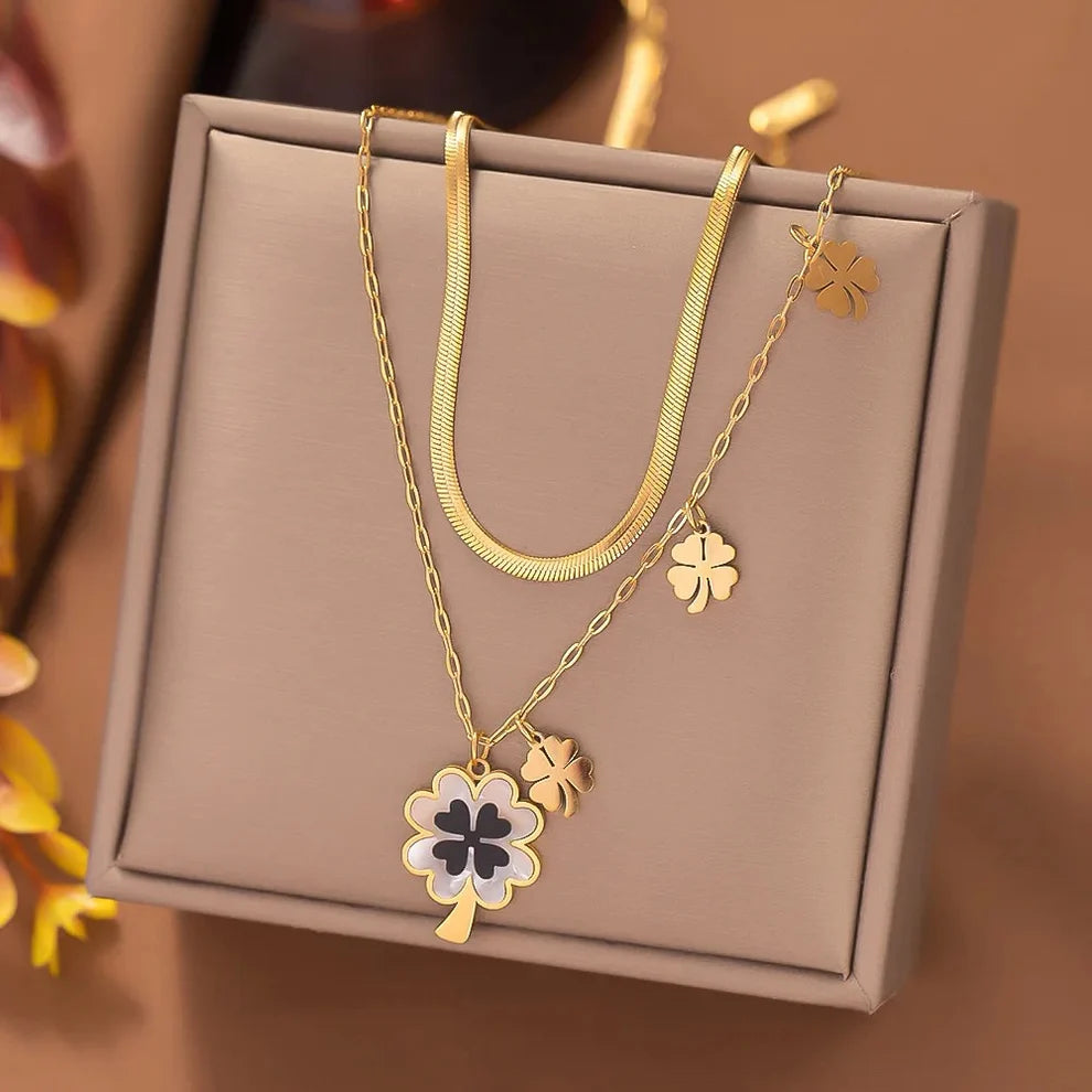 The Fourleaf Clover Set