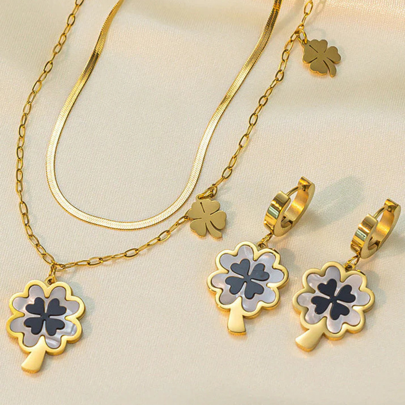 The Fourleaf Clover Set