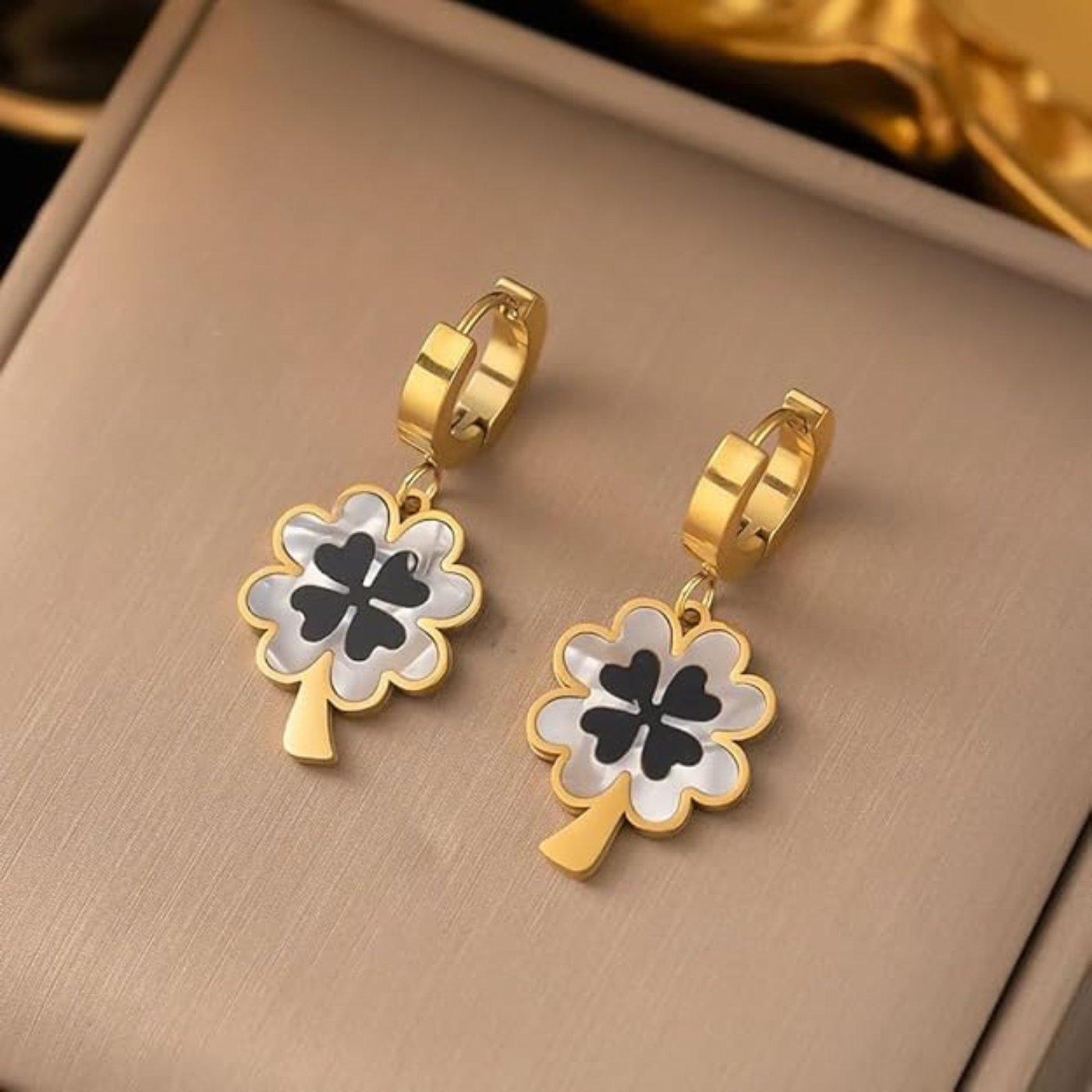 The Fourleaf Clover Set