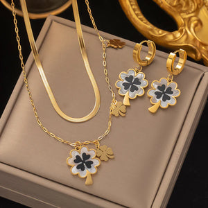 The Fourleaf Clover Set